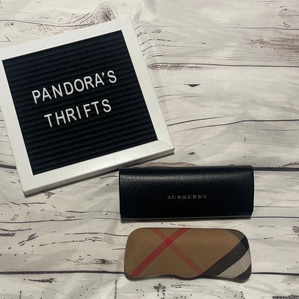 Burberry Black Glasses Case/Tan Plaid Cloth Glasses case Preowned